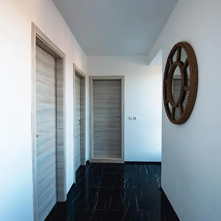 Modern Spacious 1bd For Two In By Flat Mаnаger Appartement *